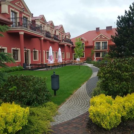פולטוסק Hotel Milord מראה חיצוני תמונה