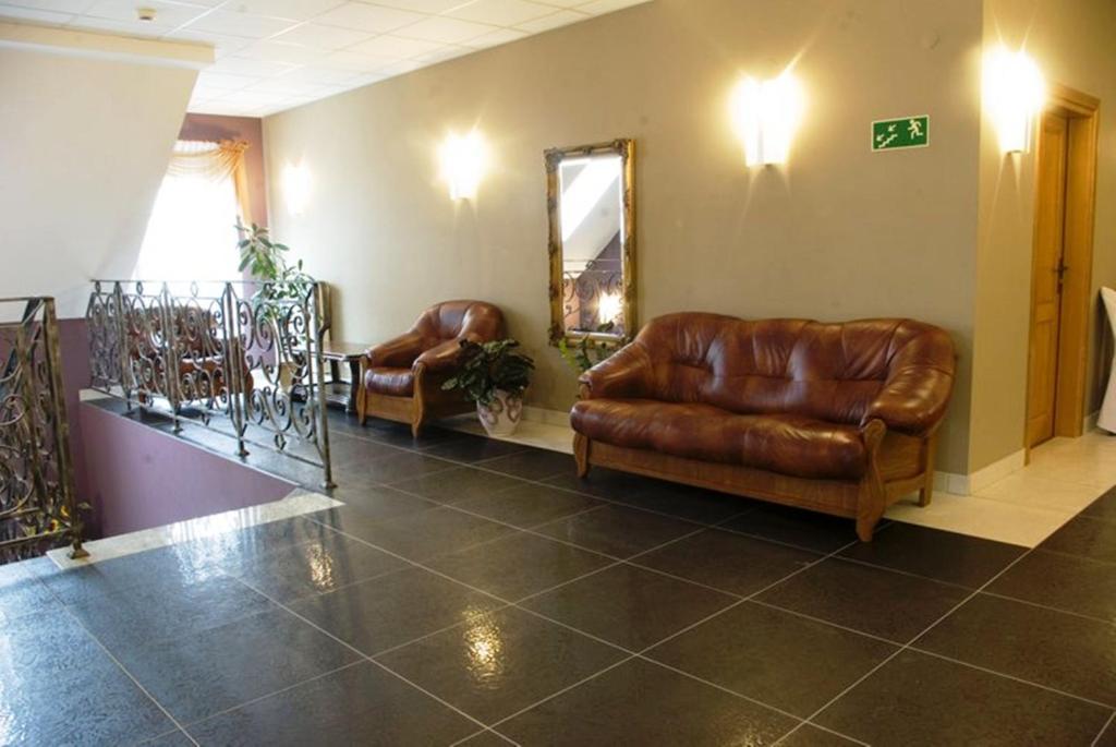 פולטוסק Hotel Milord מראה חיצוני תמונה