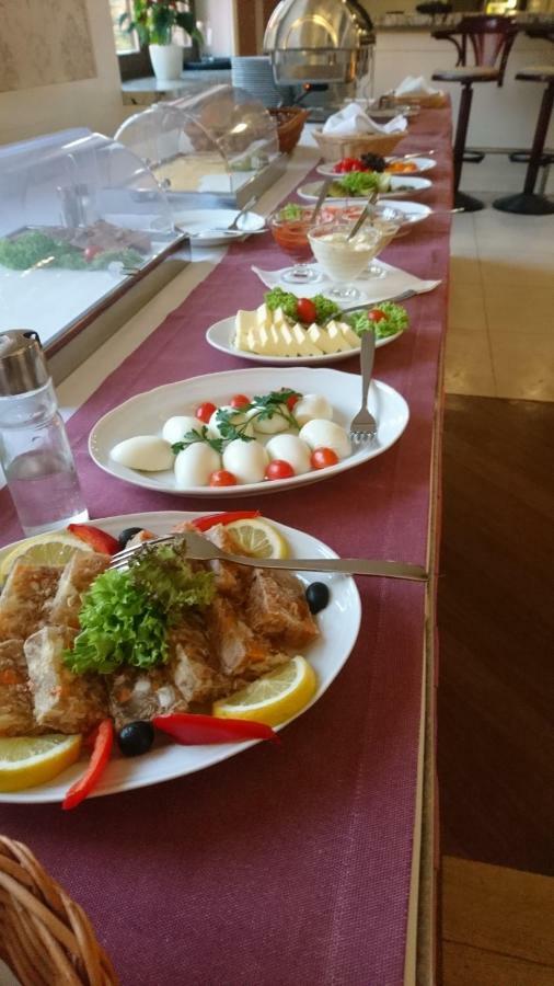 פולטוסק Hotel Milord מראה חיצוני תמונה