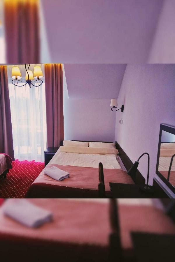 פולטוסק Hotel Milord מראה חיצוני תמונה